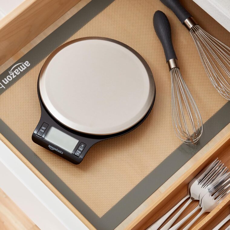 Amazon Basics Digital Kitchen Scale with LCD Display, Batteries Included, Weighs up to 11 pounds, Black and Stainless Steel - Image 8