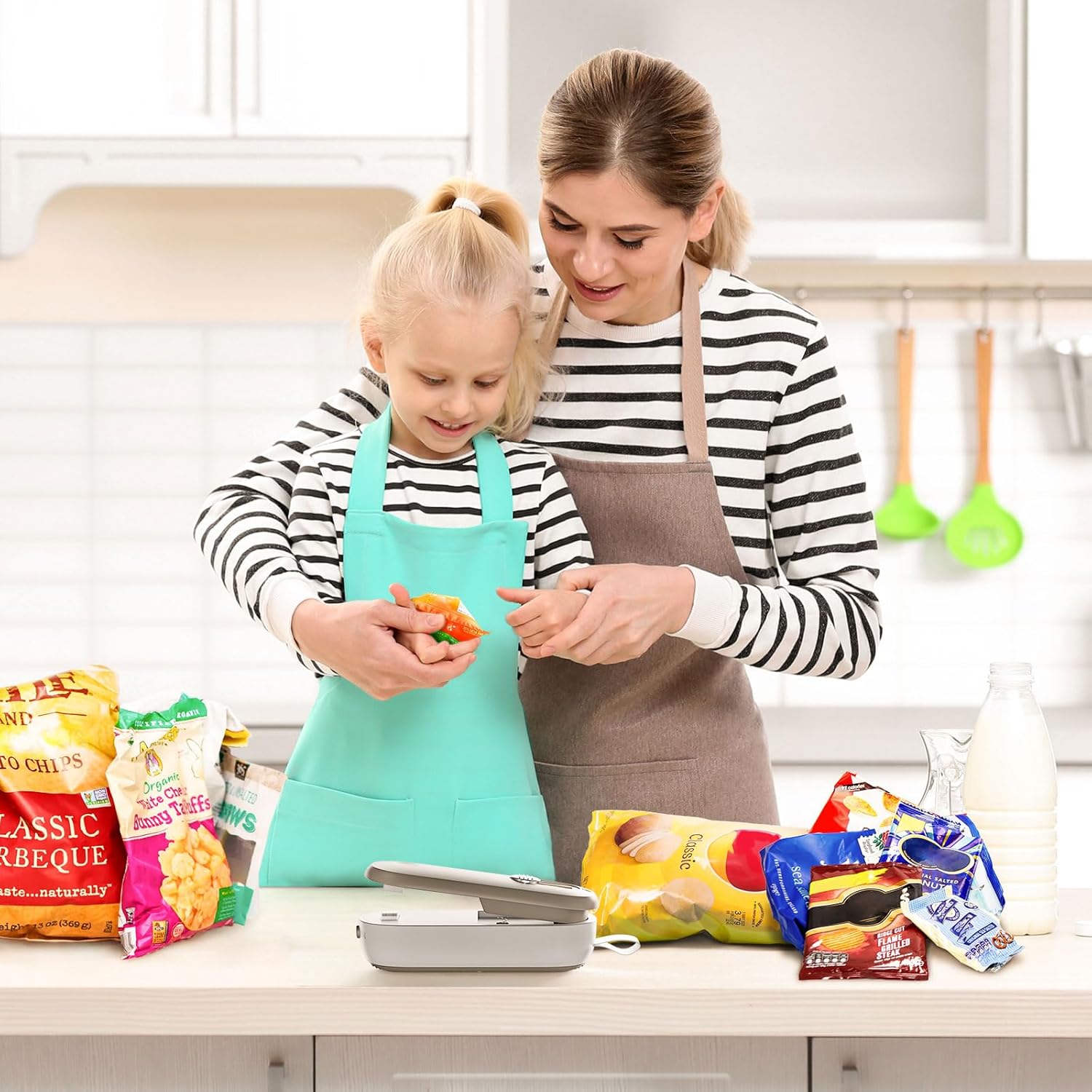 Mini Bag Sealer Heat Seal and Cutter - Image 8