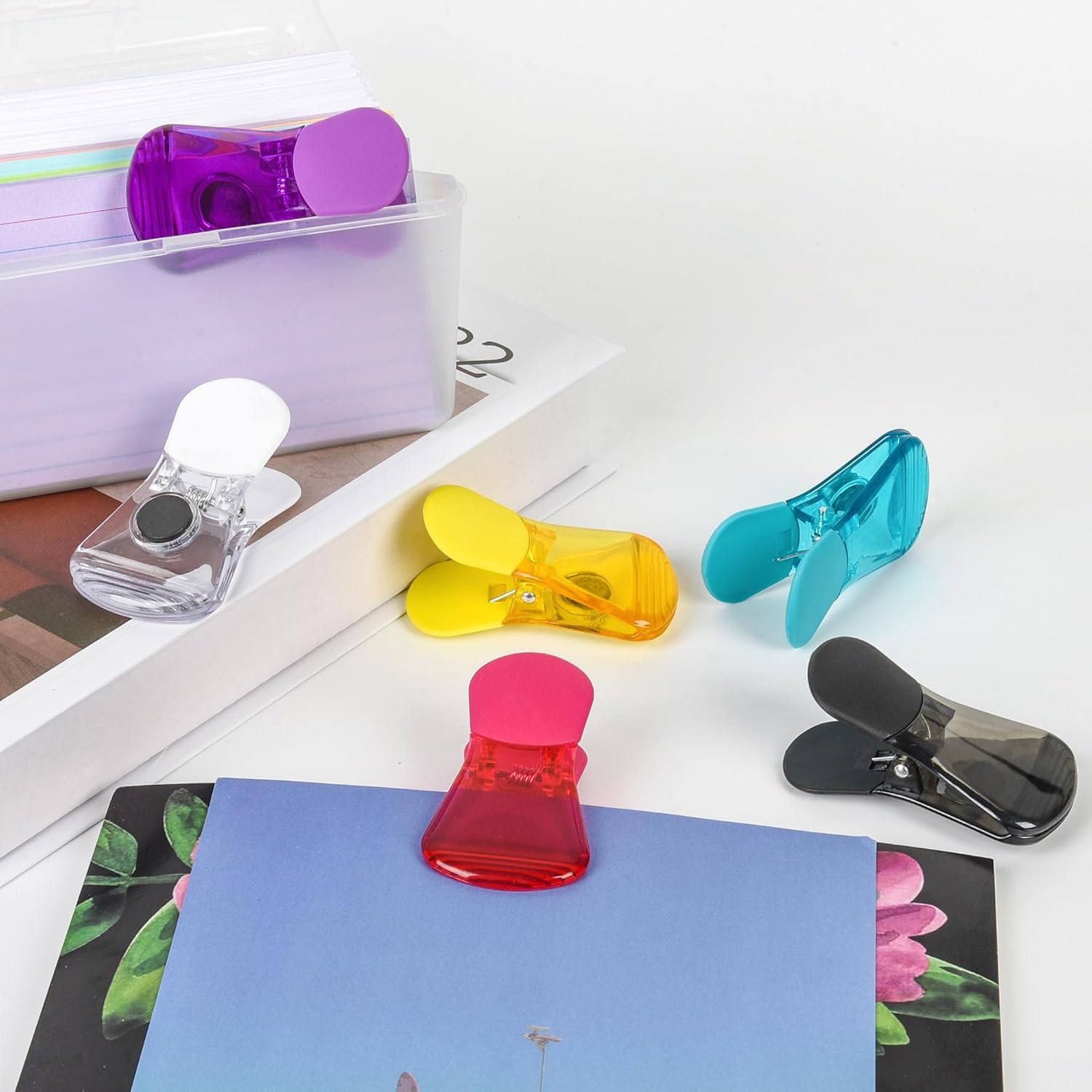 12Pcs Assorted Colors Chip Clips with Magnet - Image 8