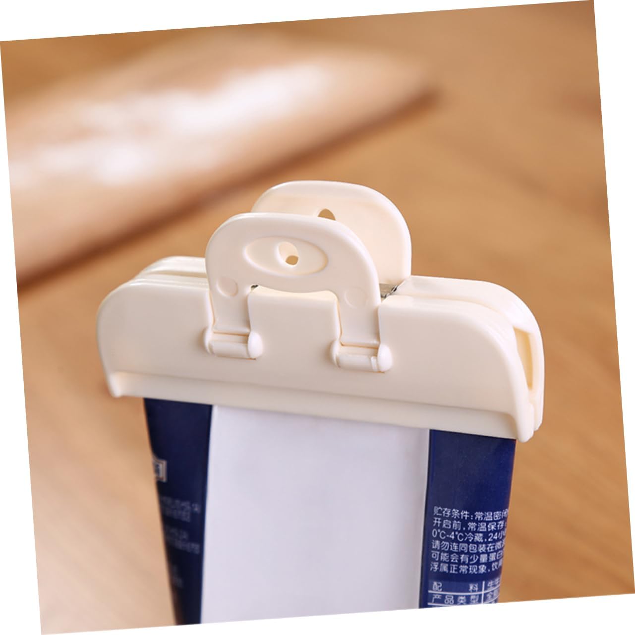 Portable Food Sealing Clips - Image 5