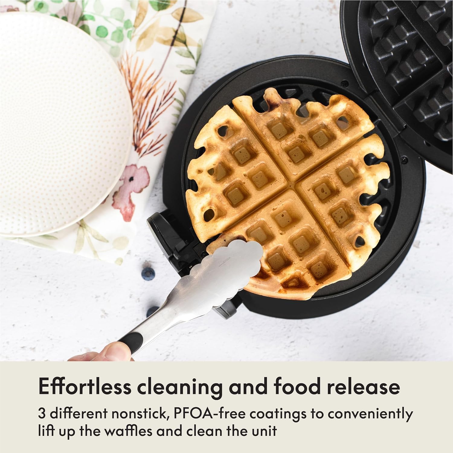 Classic Rotating Non-Stick Belgian Waffle Maker - Image 6