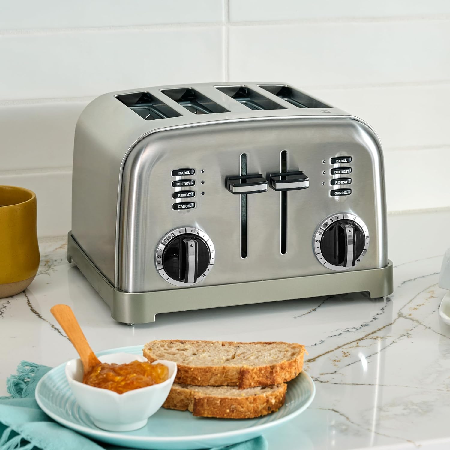 Cuisinart Compact 4-Slice Stainless Steel Toaster - Image 3