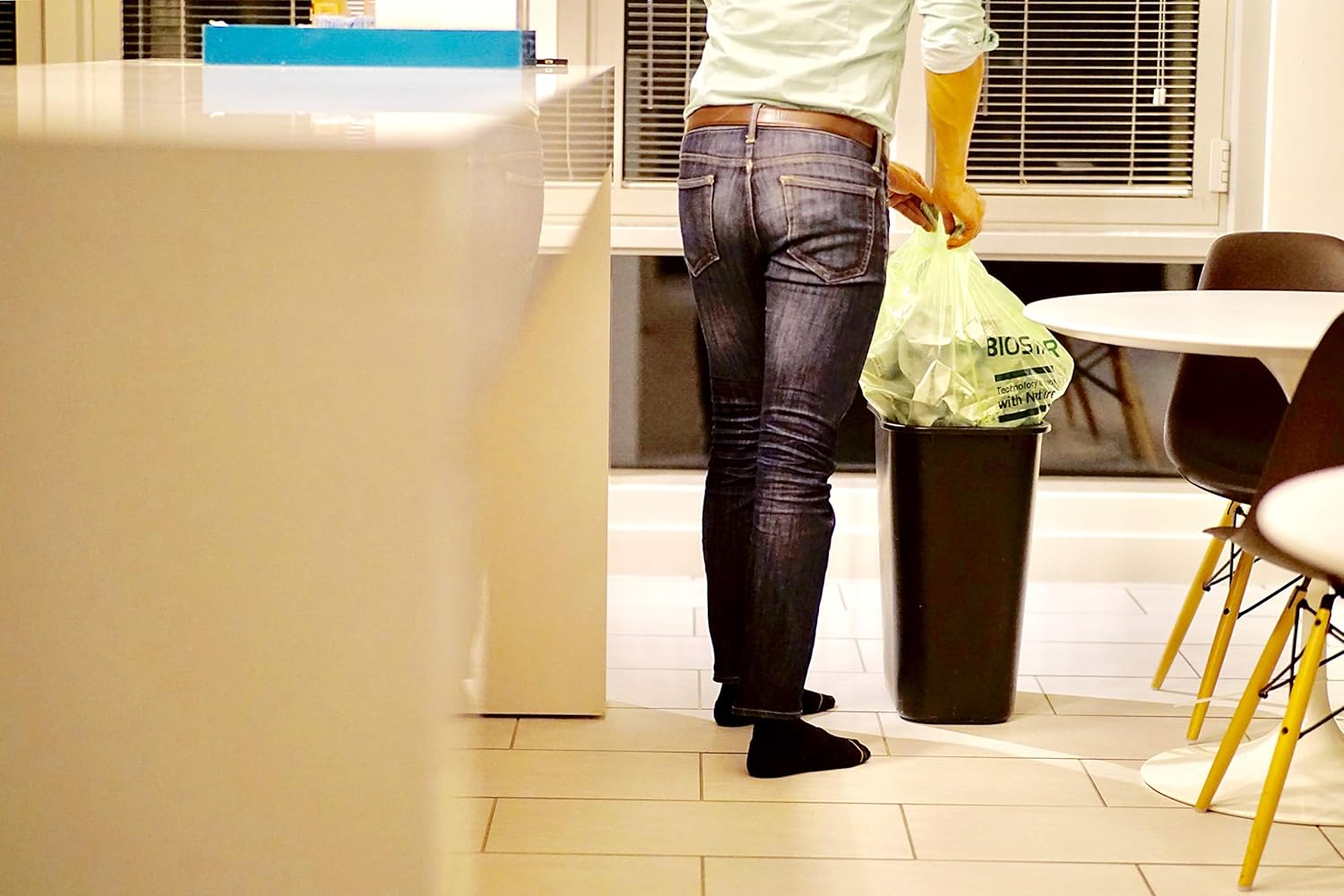 Reli. Biodegradable 6-8 Gallon Trash Bags - Image 6