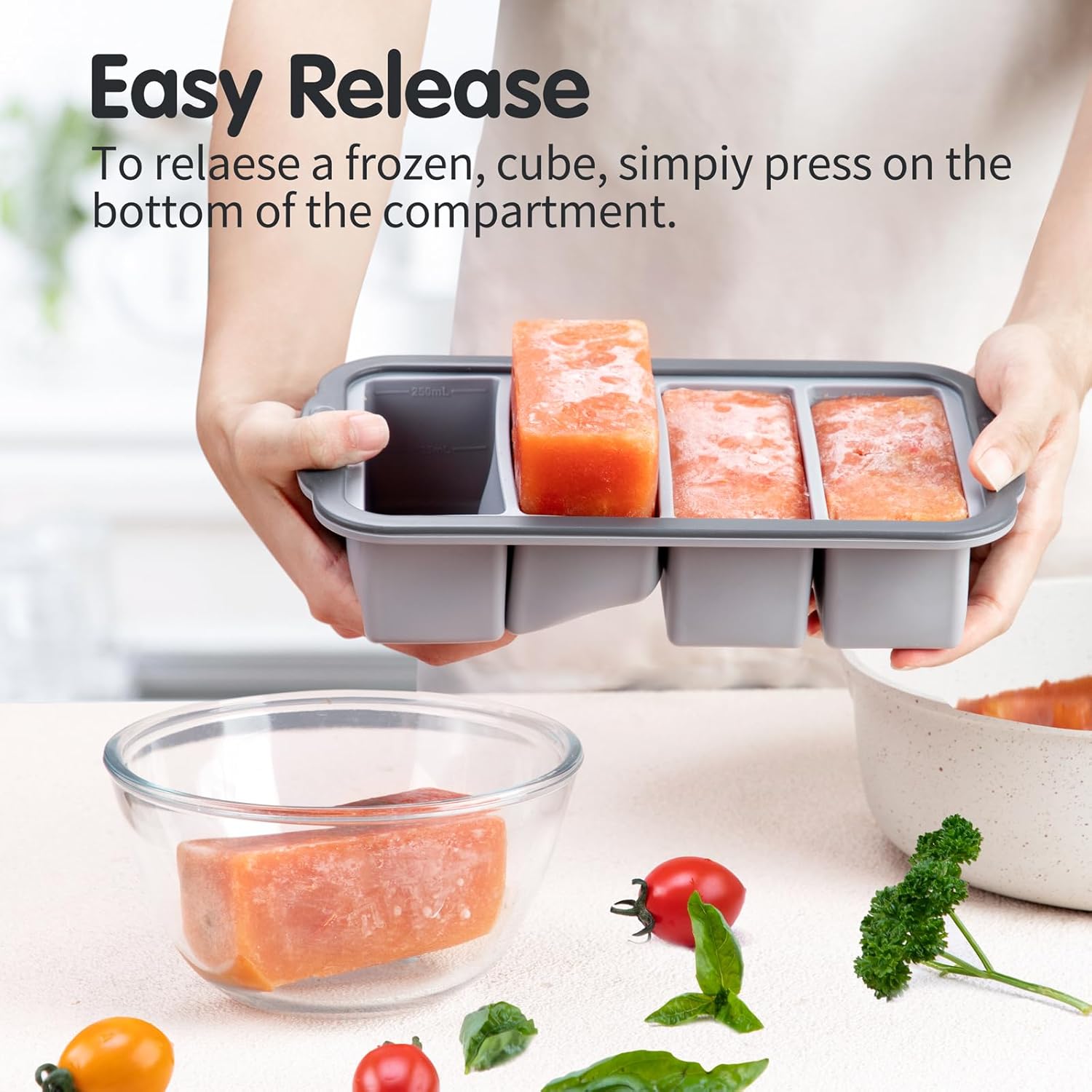 Silicone Cube Freezing Trays with Lid - Image 5