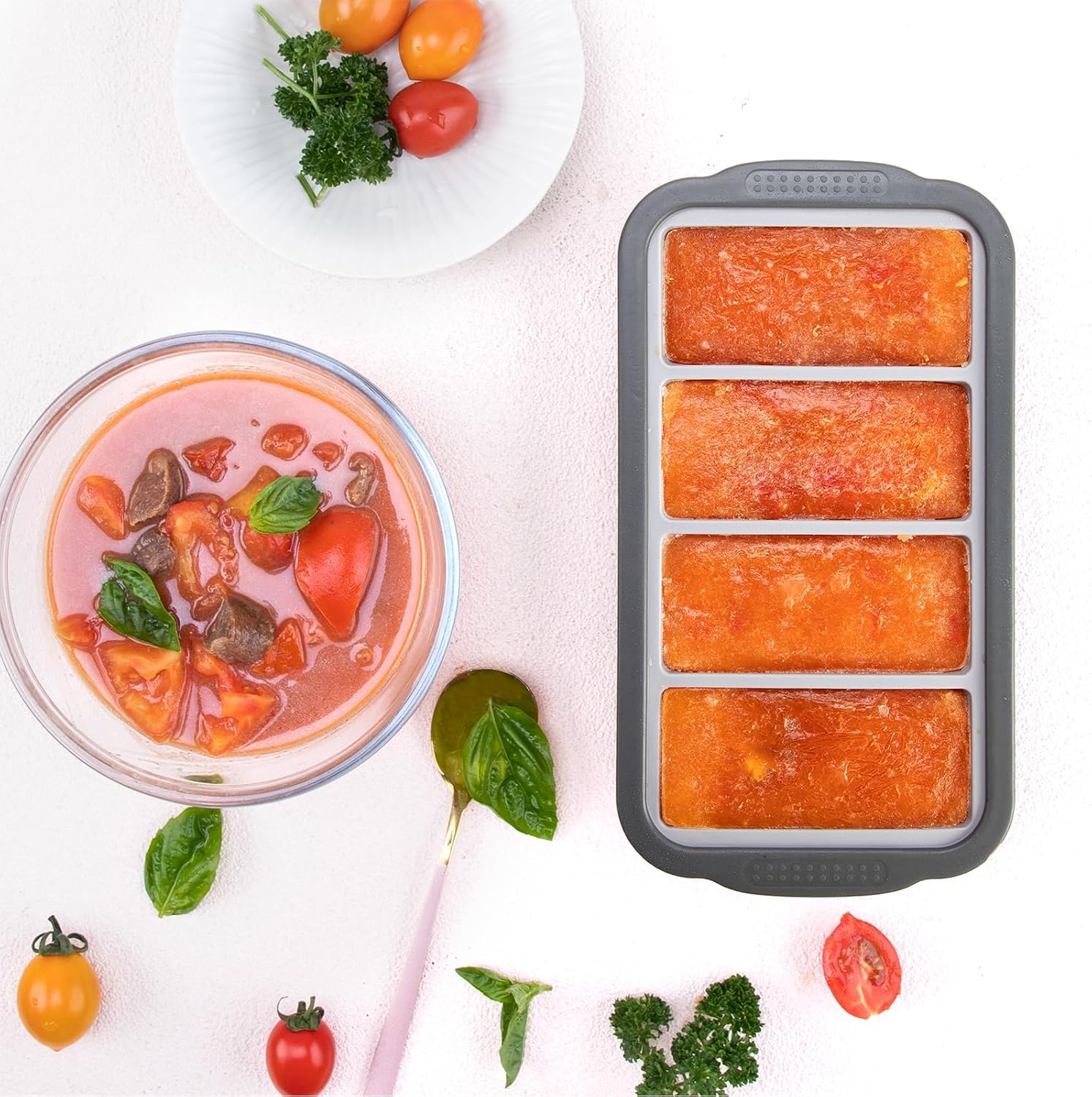 Silicone Cube Freezing Trays with Lid - Image 10